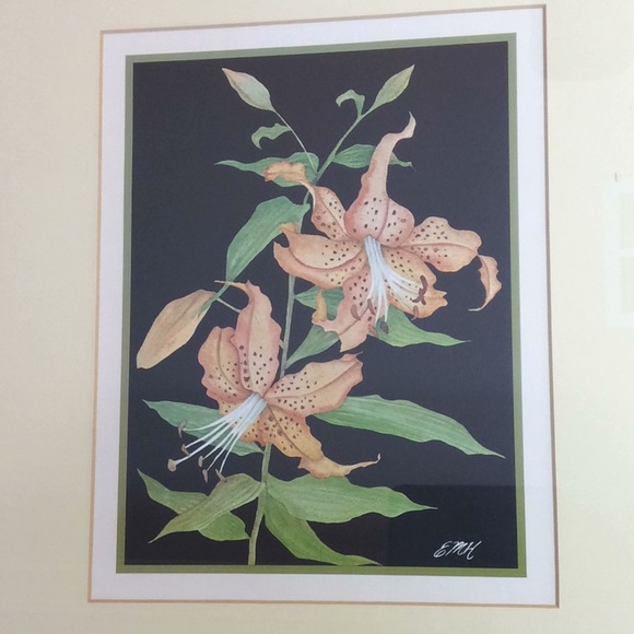 FINAL SALE PRICE Signed & Professionally Framed Floral Prints x 2 - Picture 7 of 9